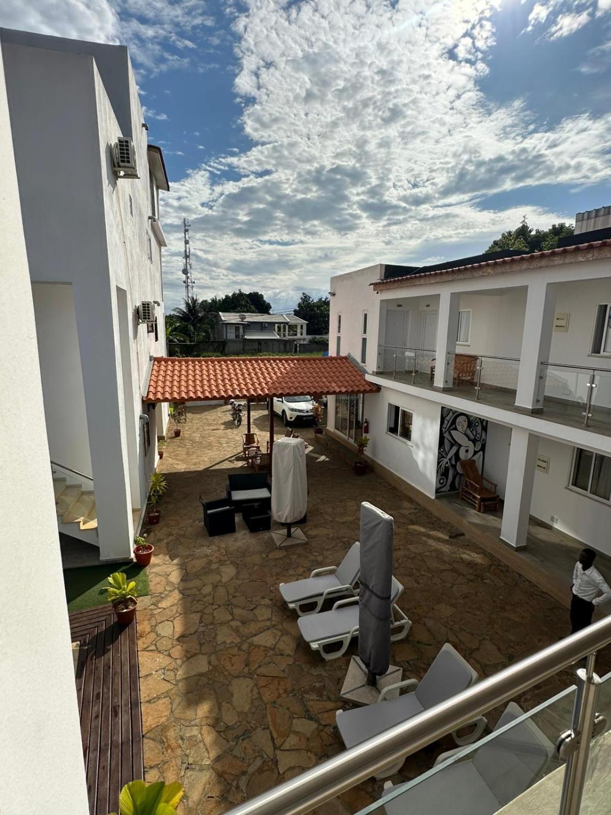 Hotel Kenito Sao Tome Exteriör bild